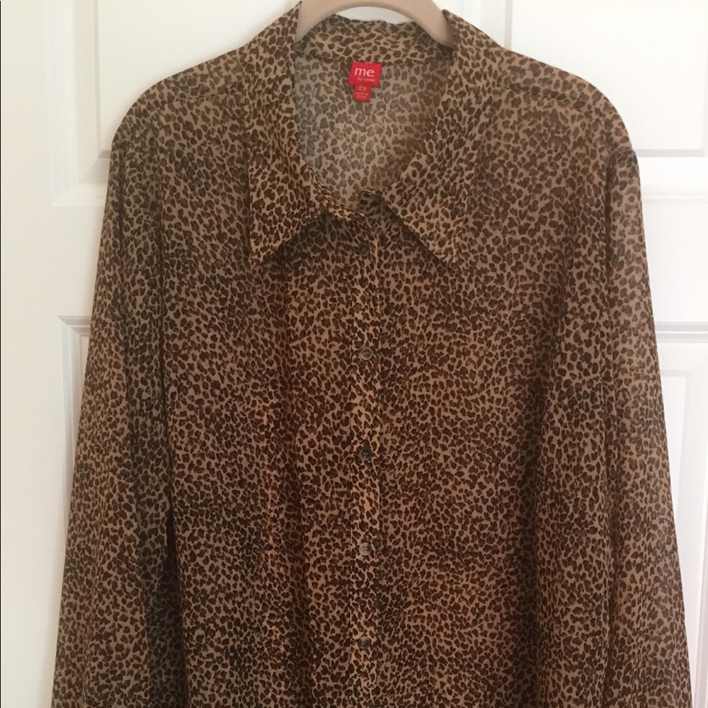 Me by Emme Plus 2X Sheer animal print blouse